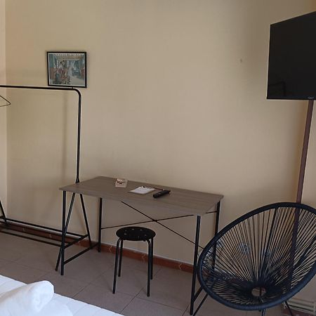Hostal Pension Mar De Plata Lugo Eksteriør billede